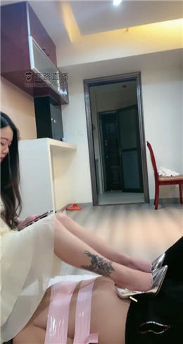 【逗逗】胶带捆绑强制吞咽脏东西 bf5810