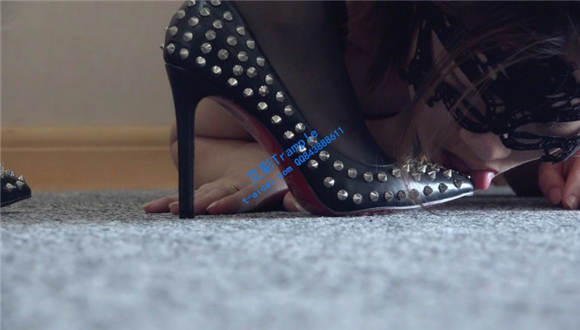 钉子高跟鞋黑丝践踏调教女M ACNN 72
