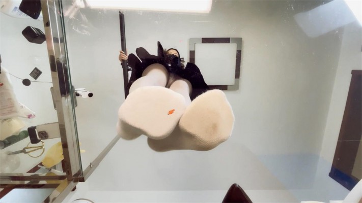 【婧児小主】女学妹晓G把我缩小了 GTS 玻璃足底丝袜棉袜POV YC-220601-4