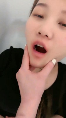 【领主老大】拉拉女奴踩踏脚垫 bf21550