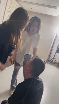 【领主老大】带素人闺蜜强制呕吐物专场 bf12172