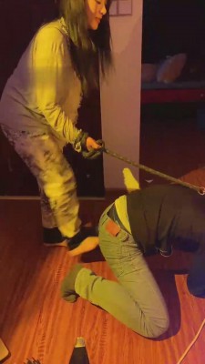 【不知名美女】双S暴力狠虐家奴 bf12135