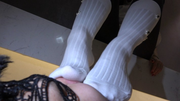 【彼岸花】毯子的福利酸臭白袜 YC-230127-6