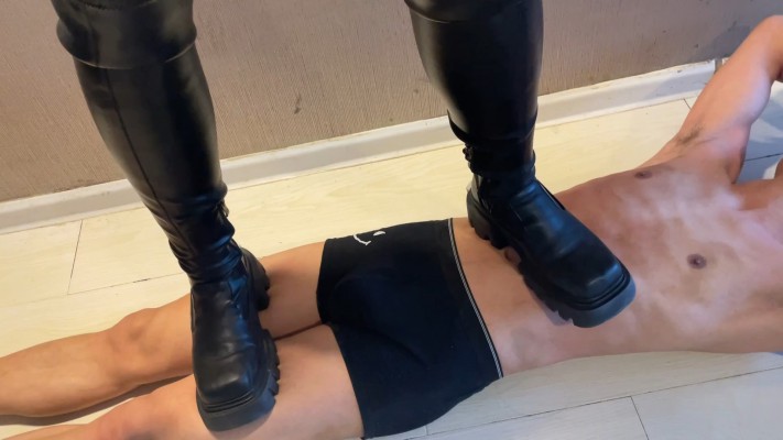 『超S·联盟』187身高巨大女虐鱼干奴 YC-221208-4