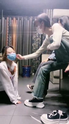 【十三妹】闺蜜跪下说想做狗 bf19347