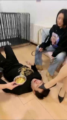 【明明】三女王调教带锁奴 bf23009