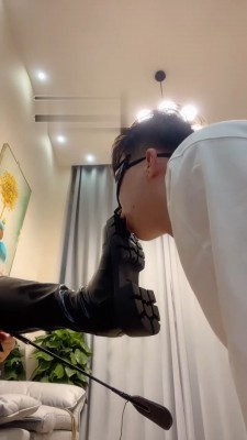 【沐阳大小姐】弟弟偷丝袜被惩罚 bf19513