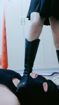 【媚朵】踩脖子窒息 bf20025