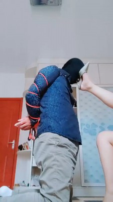 【魅影女神】大老远来犯贱的狗 bf17762