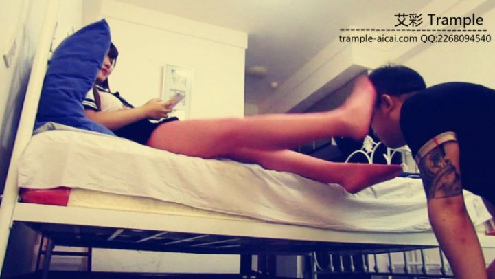 长发魔女晓公主美脚传说1