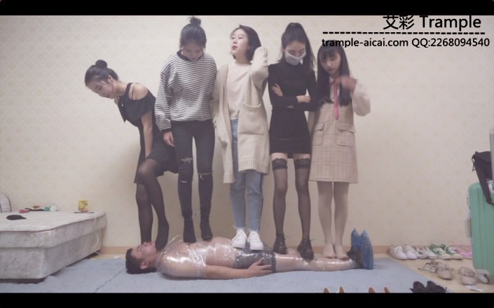 5s保鲜膜包暴力踩踏