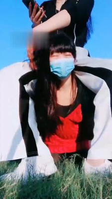 【丹祖宗S】户外抓住小三母狗狠虐（双视角） bf19226