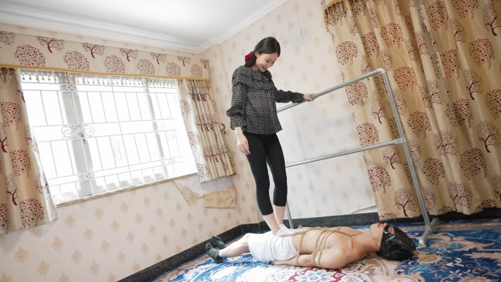 『奴隶岛』—小妹原味白袜窒息 k754361564-220804