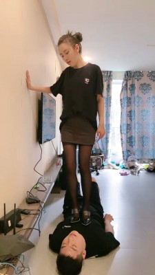 【领主大人】双s特制食物训练贱狗 bf15180