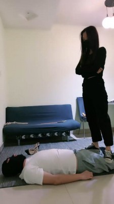 【安静S】看女儿怎么虐废物狗【三视角版】 bf19398