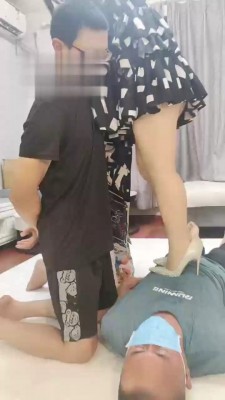 【美丝大大】大型群玩游戏现场玩多奴 bf17654