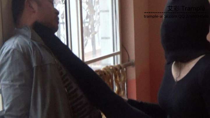 蒙面女贼劫财杀人