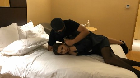 谋杀玩弄女律师~诺米主演