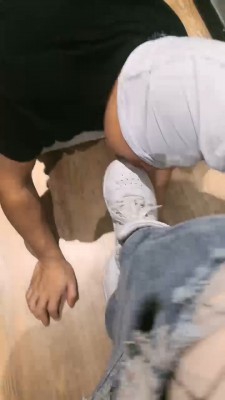 【甜音】舔脏小白鞋臭网袜 bf17981