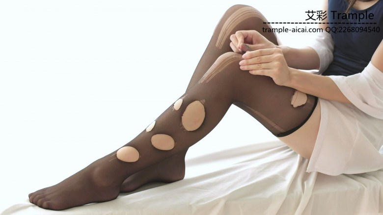 超美小萝莉-手撕黑丝袜秀美足