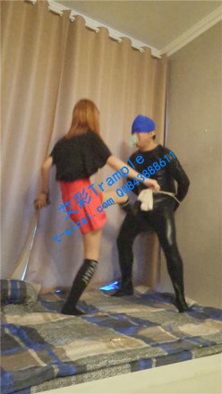 【责骂后的脚责金僦】