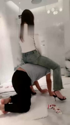 【上海赵丽颖】精彩!超美车模羞辱情侣奴/奴下奴【续集】 bf21962