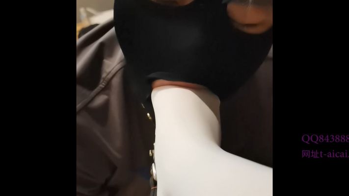 【梓晨S专属】梓晨女神白丝深喉插吐 YC-230415-5