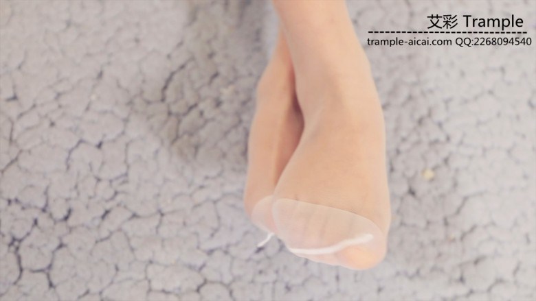 女巨人透明丝袜pov