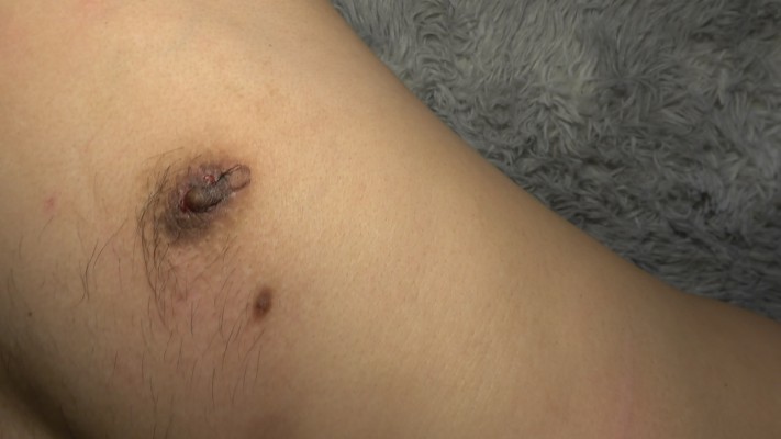 【彼岸花】高跟玉足虐乳踩踏贱狗 YC-211223-7