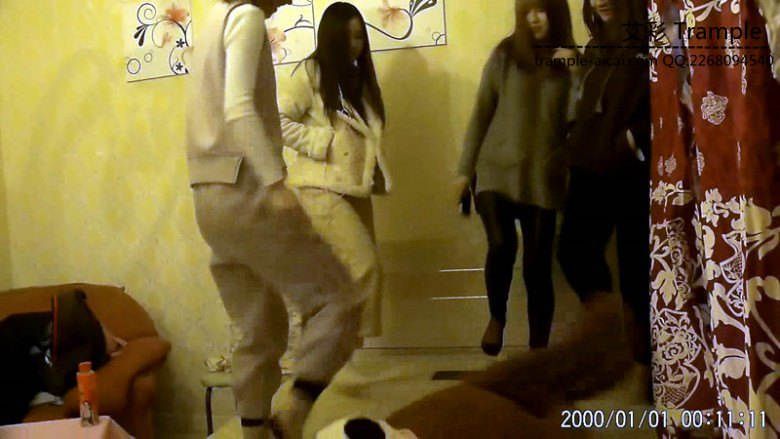 一群臭脚妹快手号公布