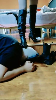 【林夕】御姐的皮靴清理器 bf19594