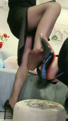 【咩祖】黑丝高跟恋足调 bf22475