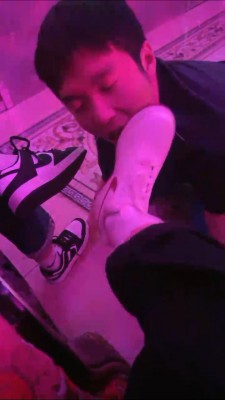 【桃幼幼】KTV被双陪酒小妹虐打 bf22870_HD绳艺资源