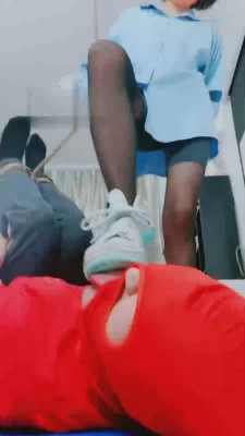 【美离子】吊绑贱狗暴力踩/踹 bf17926