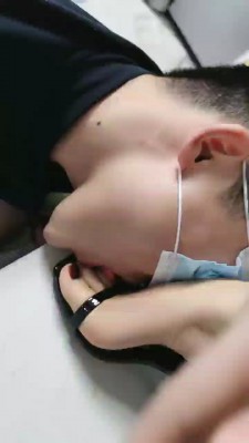 【丫丫】高帮鞋+高跟鞋全体重踩踏 bf22557