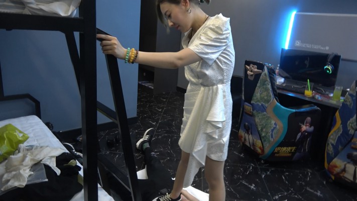 【彼岸花】导员踢踹教育网瘾少年 YC-211221-8_HD绳艺资源