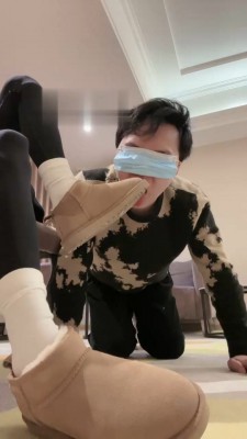 【阿月】萝莉主-舔脏鞋底/吃白袜 bf22046