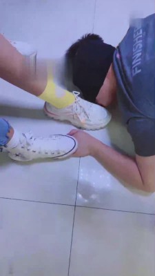 【小劳拉】3S素人高难度挑战虐待气味羞辱  bf17524_HD绳艺资源