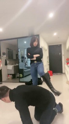 【冷颜】马靴玩弄圈养奴 bf22102