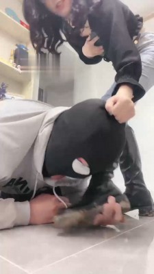 【初见】超脏长靴强制舔 bf19394