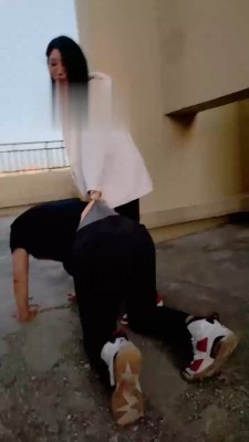 【冷凝大大】户外天台全体重踩踏 bf18456