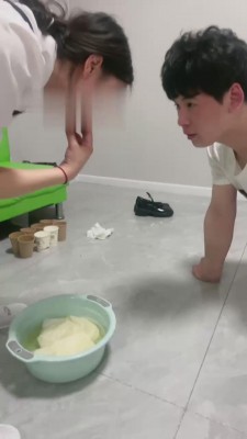 【逗逗】呕吐物强制喂食 bf15661