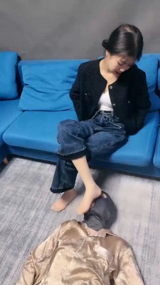 【ccyouer】带素人闺蜜调贱狗 bf19981