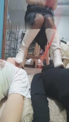 【乐爷】女老板圈养3只畜生 bf15261