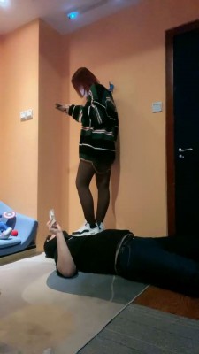 【伍玥】长靴+运动鞋踩小胖 bf22744