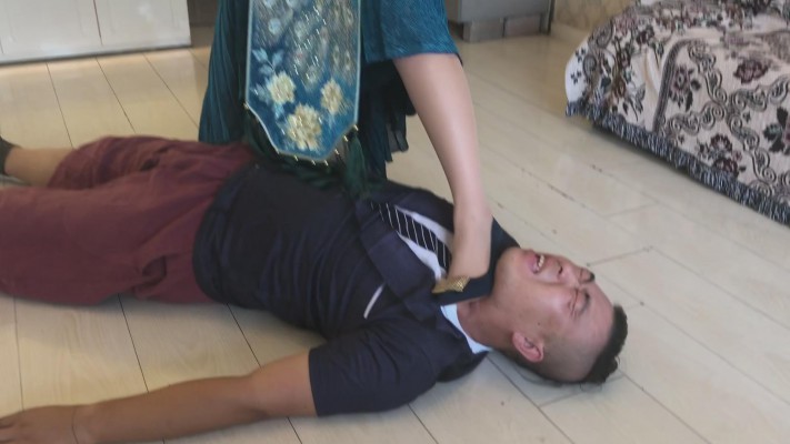 新婚之夜新郎沦为美新娘的脚垫 YC-220113-5