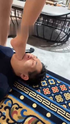 【潘妮女王】挑战极限藤条鞭打 bf22009