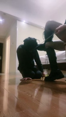 【诗恩大人】长靴全体重踩踏+舔脏鞋【双视角版】 bf22545