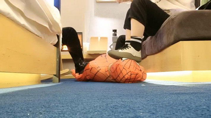 【江婷】带两个素人踩踏蜘蛛侠 bf22836