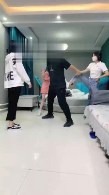 【精神小妹】多位素人学生S暴力提档 bf17885